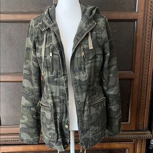 Zenana Outfitters Olive Camo Hooded Utility Jacket
